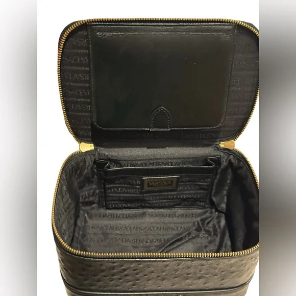 Versace Vintage Vanity Bag - Picture 4 of 9